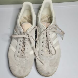 Adidas Men's Beige and White Sneakers